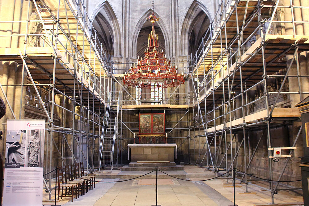 DBU-Forschungsprojekt: „Wissenschaftliches Notsicherungskonzept für die Chorpfeilerskulpturen im Halberstädter Dom“, Foto: Corinna Grimm-Remus, © Kulturstiftung Sachsen-Anhalt DBU-Forschungsprojekt: „Wissenschaftliches Notsicherungskonzept für die Chorpfeilerskulpturen im Halberstädter Dom“