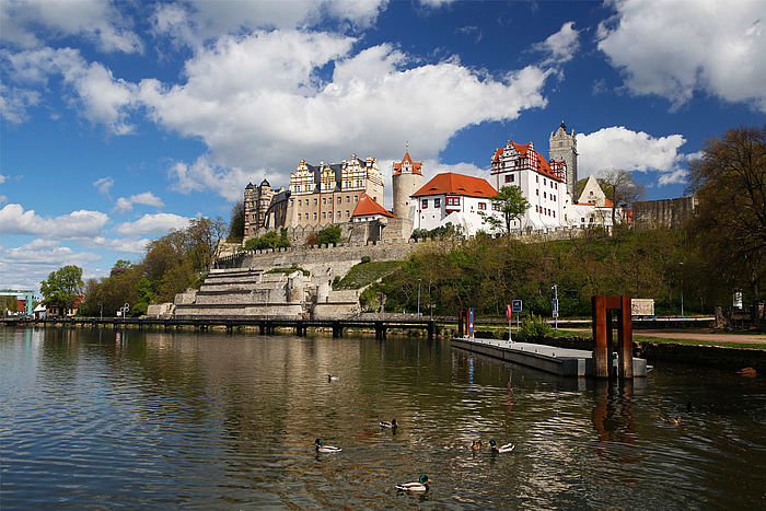Schloss Bernburg, Ansicht vom Saale-Westufer