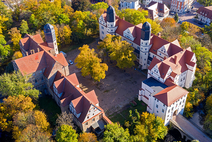 Bird's eye view of Köthen Castle, photograph: Henrik Bollmann, © Kulturstiftung Sachsen-Anhalt Bird's eye view of Köthen Castle, photograph: Henrik Bollmann, © Kulturstiftung Sachsen-Anhalt