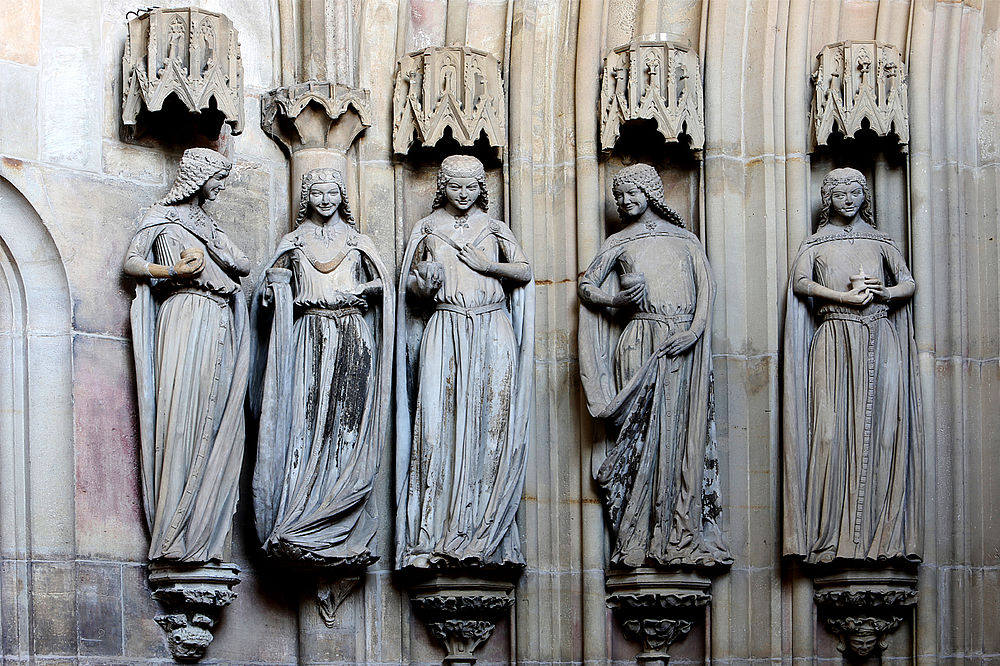 Cathédrale de Magdebourg, détails des vierges sages et folles, porche du paradis, vers milieu du 13ème siècle