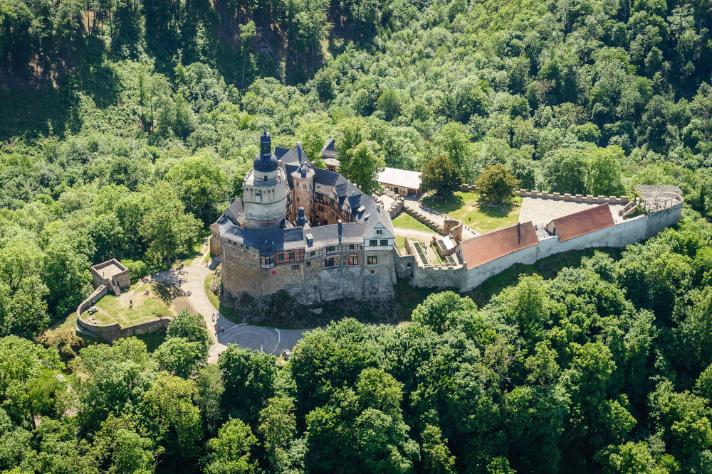 Luftaufnahme Burg Falkenstein im Sommer Luftaufnahme Burg Falkenstein im Sommer